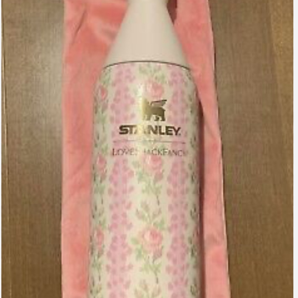 New Stanley x LoveShackFancy All Day Slim Bottle 20 Oz Pink Blooming Heirloom